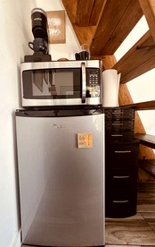 Cool Container - The Guesthouse at Canyon Lake Nearby San Antonio - Canyon Lake, Texas - glamping.directory