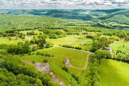 Serene Getaway on Private Land with Panoramic Views in Walton, New York - Walton, New York - glamping.directory