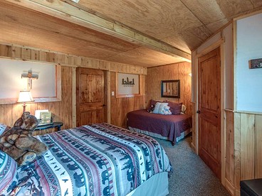 Gorgeous Wooden Cabin with Stunning Sights in Round Top, Texas - Round Top, Texas - glamping.directory
