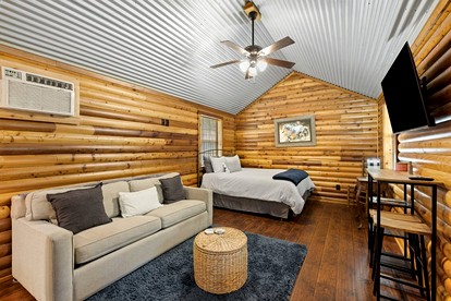 Stunning Riverfront Log Cabin Nestled Amidst Trees in Nashoba, Oklahoma - Nashoba, Oklahoma - glamping.directory
