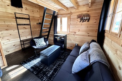 Romantic Lakefront Cabin with Mountain Views, Perfect for a Trip to Cantwell, Alaska - Cantwell, Alaska - glamping.directory