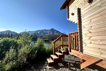 Romantic Lakefront Cabin with Mountain Views, Perfect for a Trip to Cantwell, Alaska - Cantwell, Alaska - glamping.directory
