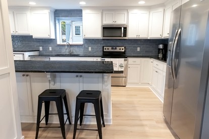 Stunning Modern Lakehouse with Private Boat Dock in Norwood, North Carolina - Norwood, North Carolina - glamping.directory