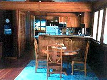 Beachfront Vacation Rental with Ocean Views on the Island of Kauai in Hawaii - Anahola , Hawaii - glamping.directory