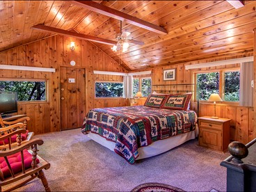 Couples' Cottage Rental in Idyllwild for a Romantic Getaway in California - Idyllwild, California - glamping.directory