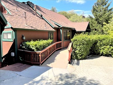 Stunning Secluded Cabin Surrounded by Trees in Lake Arrowhead, California - glamping.directory