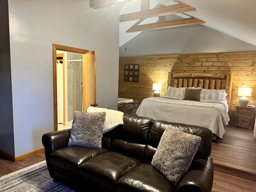 Mountain Top Cabin Incredible for Adventure Lovers in Arkansas - Eureka Springs, Arkansas - glamping.directory