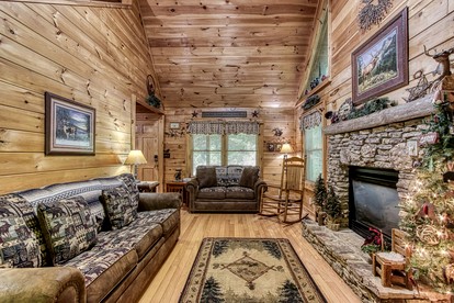 Gorgeous Rustic Cabin with Hot Tub and Jacuzzi near Attractions of Pigeon Forge, Tennessee - Pigeon Forge, Tennessee - glamping.directory