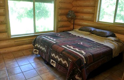 Charming Cabin Rental with Whirlpool Bathtubs near Soldotna, Alaska - Kenai, Alaska - glamping.directory