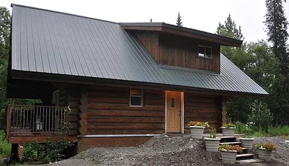 Charming Cabin Rental with Whirlpool Bathtubs near Soldotna, Alaska - glamping.directory