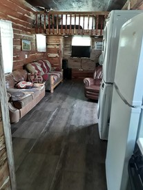 Lofted Cabin with Hot-Tub and Countryside Views in Marshall, Arkansas - Marshall, Arkansas - glamping.directory
