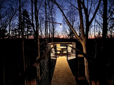 Lofted Cabin with Hot-Tub and Countryside Views in Marshall, Arkansas - Marshall, Arkansas - glamping.directory