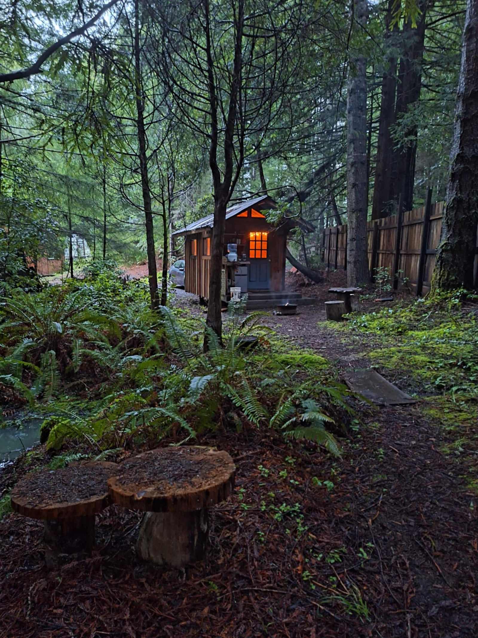 Baby Banana Slug Farm - Albion, California - glamping.directory