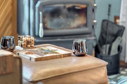 Cozy Cabin with Fire Pit and Games in Paw Paw, West Virginia - Paw Paw, West Virginia - glamping.directory