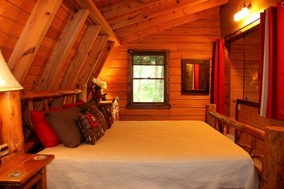 Rustic-Modern Log Cabin Getaway: Family-Friendly, Quiet Ranch, Wildlife at Your Door in Clyde, North Carolina - Clyde, North Carolina - glamping.directory