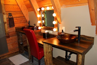 Rustic-Modern Log Cabin Getaway: Family-Friendly, Quiet Ranch, Wildlife at Your Door in Clyde, North Carolina - Clyde, North Carolina - glamping.directory