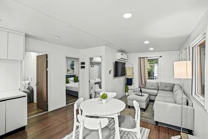 Luminous Tiny House with Swimming Pool in Fort Lauderdale, Florida - Fort Lauderdale, Florida - glamping.directory