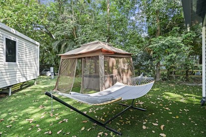 Luminous Tiny House with Swimming Pool in Fort Lauderdale, Florida - Fort Lauderdale, Florida - glamping.directory
