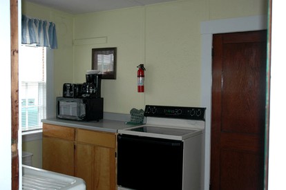 Spacious Cottage Rental Ideal for Group Getaway near Lake Winnipesaukee - Weirs Beach, New Hampshire - glamping.directory