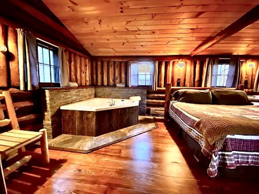 Romantic Cabin Beside a Peaceful Brook in the White Mountains of New Hampshire - Lisbon, New Hampshire - glamping.directory