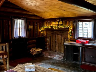 Romantic Cabin Beside a Peaceful Brook in the White Mountains of New Hampshire - Lisbon, New Hampshire - glamping.directory