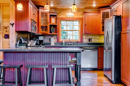 Fascinating Cabin with Game Room and Hot-tub in Spruce Lake, Vermont - Wilmington, Vermont - glamping.directory