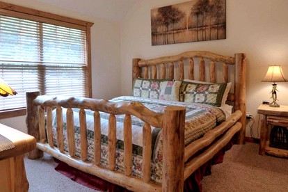 Rustic Luxury Cabin Getaway in a Gated Community in Branson West, Missouri - Branson West, Missouri - glamping.directory