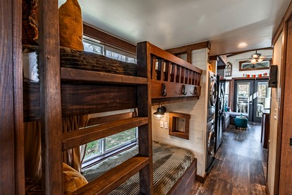 Quiet Nature Retreat Perfect for Unwinding & Outdoor Moments in Monteagle, Tennessee - Monteagle, Tennessee - glamping.directory