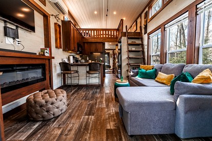 Quiet Nature Retreat Perfect for Unwinding & Outdoor Moments in Monteagle, Tennessee - Monteagle, Tennessee - glamping.directory