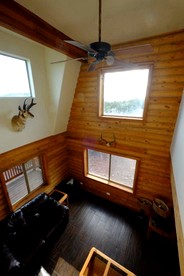 Remodeled, Pet Friendly Log Cabin near the Grand Canyon, Perfect for a Luxurious Glamping Getaway - Williams, Arizona - glamping.directory