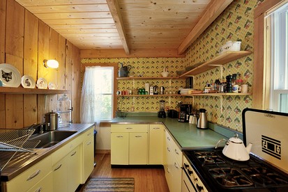 Cute Open-Plan Cottage for an Unforgettable Family Vacation in the Southern Catskill Mountains in Woodridge, New York - Woodridge, New York - glamping.directory