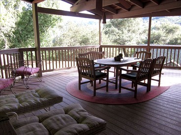 Cozy Cabin Nestled in the Heart of Sonoma County in Healdsburg, California - Healdsburg, California - glamping.directory