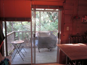 Cozy Cabin Nestled in the Heart of Sonoma County in Healdsburg, California - Healdsburg, California - glamping.directory