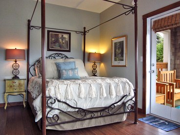 Incredible Beach House with Stunning Views in Newport, Oregon - Newport, Oregon - glamping.directory