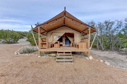 Amazing Tented Cabin with Awesome Sights in Johnson City, Texas - Johnson City, Texas - glamping.directory