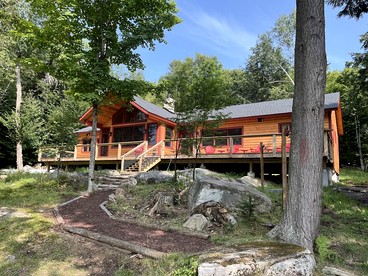 Secluded Waterfront Estate with Boathouse & Panoramic Views in Lake Placid, New York - Lake Placid, New York - glamping.directory