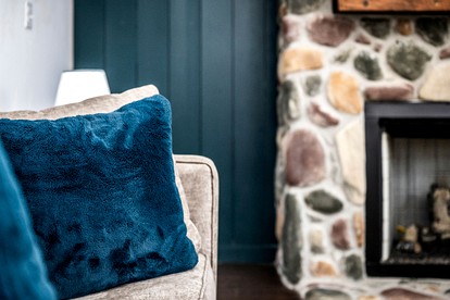 Exclusive Family Retreat: Luxury Rental with Little Pigeon River Views in Tennessee - Gatlinburg, Tennessee - glamping.directory