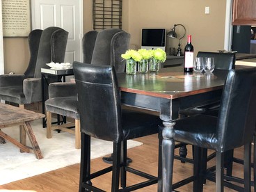 Pet-Friendly Vacation Rental with Stunning Outdoor Living Space near Upperville, Virginia - Marshall, Virginia - glamping.directory