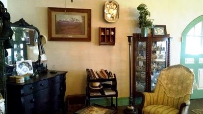 Romantic Staycation near Shawnee in Holdenville, Oklahoma - Holdenville, Oklahoma - glamping.directory