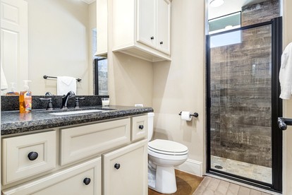 Idyllic Cottage Suite Sanctuary near Medina River in Texas - Bandera, Texas - glamping.directory