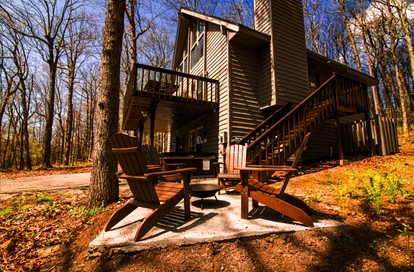 Cozy A-Frame Cabin with Hot Tub & Sauna near Wintergreen Resort, Blue Ridge Mountains VA - Wintergreen, Virginia - glamping.directory