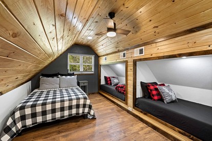 Fantastic Secluded Wooden Cabin with All Commodities in Nashoba, Oklahoma - Nashoba, Oklahoma - glamping.directory