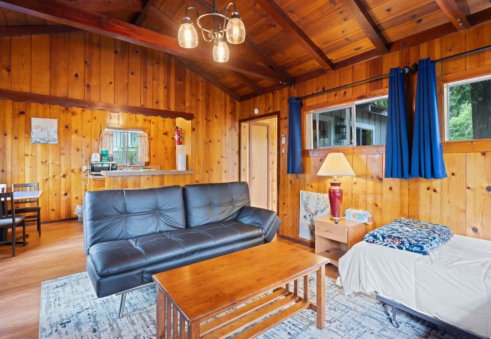 Masoods Lodge - Boulder Creek, California - glamping.directory