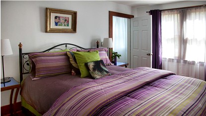 Charming Cottage on a Creek for Vacation near Woodstock in Upstate New York - Palenville, New York - glamping.directory