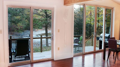 Charming Cottage on a Creek for Vacation near Woodstock in Upstate New York - Palenville, New York - glamping.directory