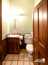 Vintage Caboose Rental in Historic Small Town near Springfield, Massachusetts - Cambridge, Massachusetts - glamping.directory