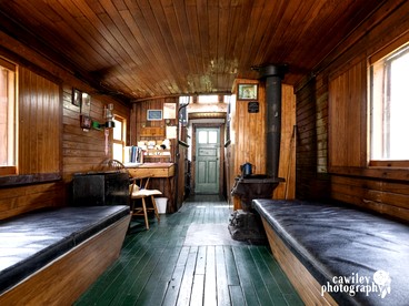 Vintage Caboose Rental in Historic Small Town near Springfield, Massachusetts - Cambridge, Massachusetts - glamping.directory