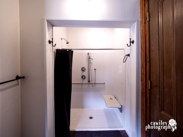 Vintage Caboose Rental in Historic Small Town near Springfield, Massachusetts - Cambridge, Massachusetts - glamping.directory