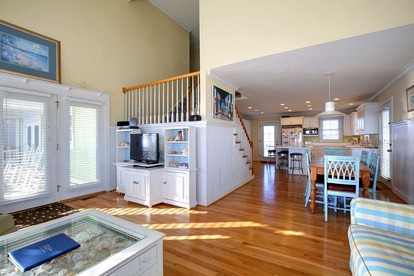 Family-Friendly Cottage with a Pool in Holden Beach, North Carolina - Holden Beach, North Carolina - glamping.directory