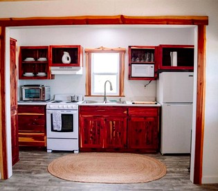 Secluded Cabin Rental for a Weekend Getaway near Austin - Austin, Texas - glamping.directory